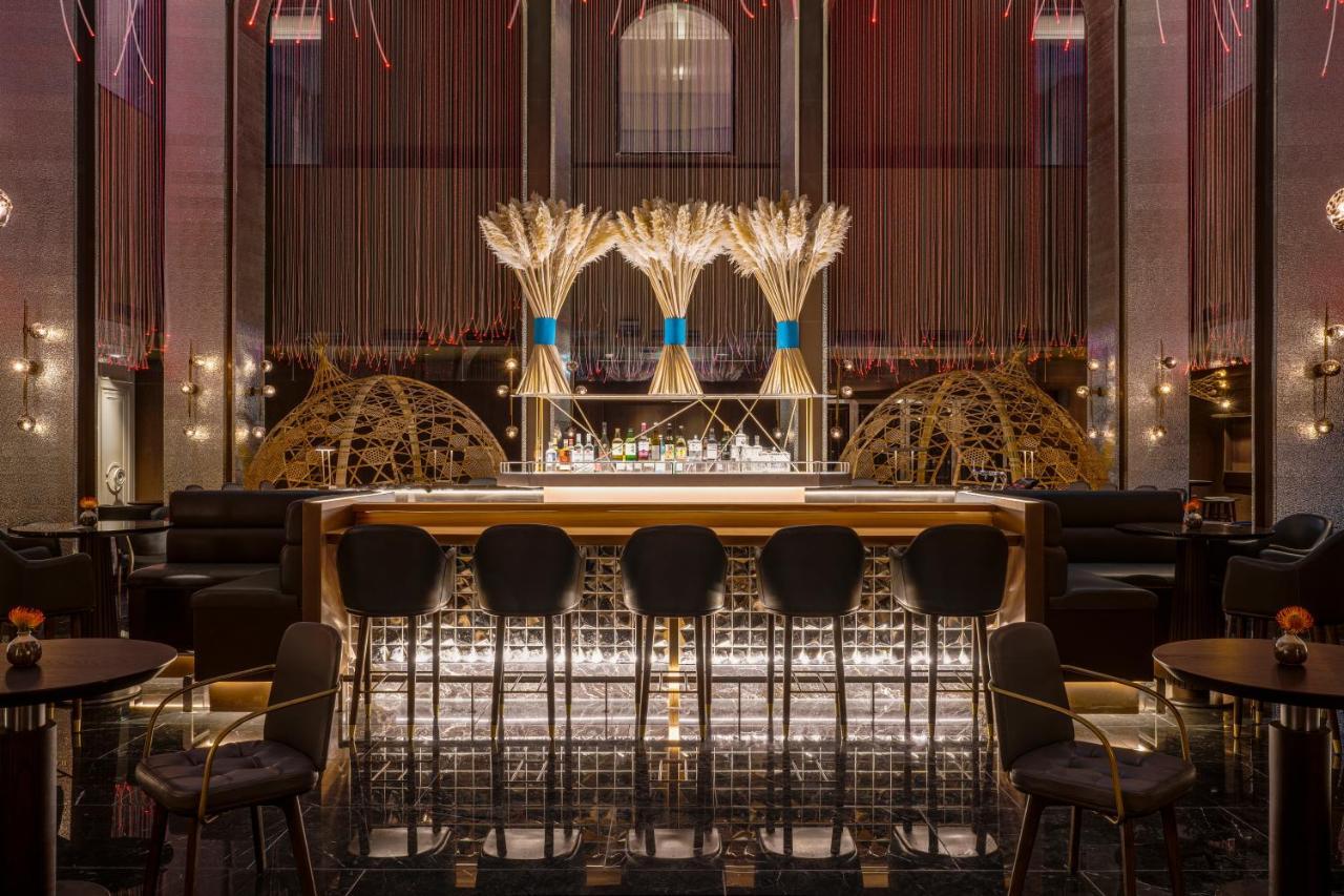Intercontinental Kaohsiung By Ihg Hotel Exterior photo The bar at the lobby