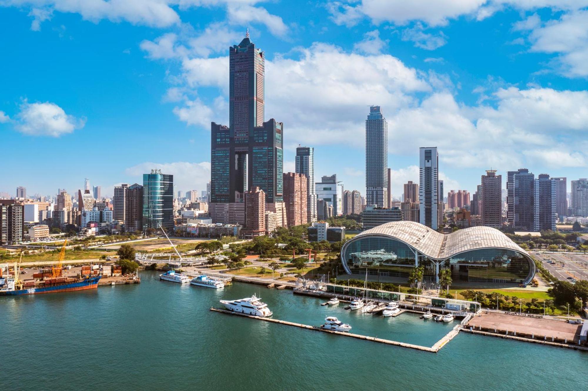 Intercontinental Kaohsiung By Ihg Hotel Exterior photo Kaohsiung